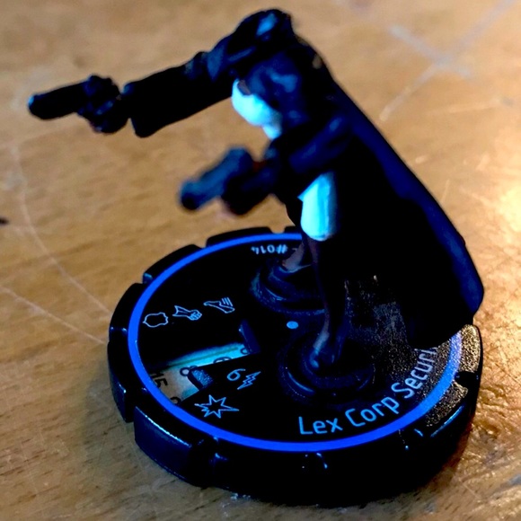 2004 DC Comics Heroclix - Picture 9 of 11
